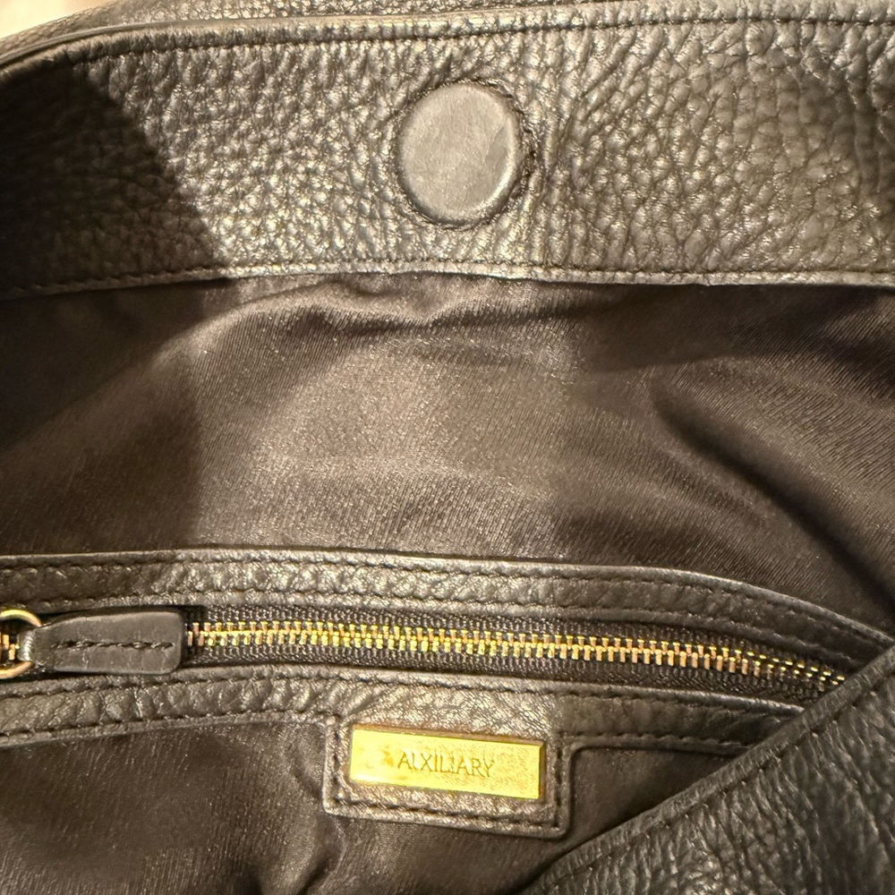 Auxiliary Black Leather Handbag - Picture 7 of 13